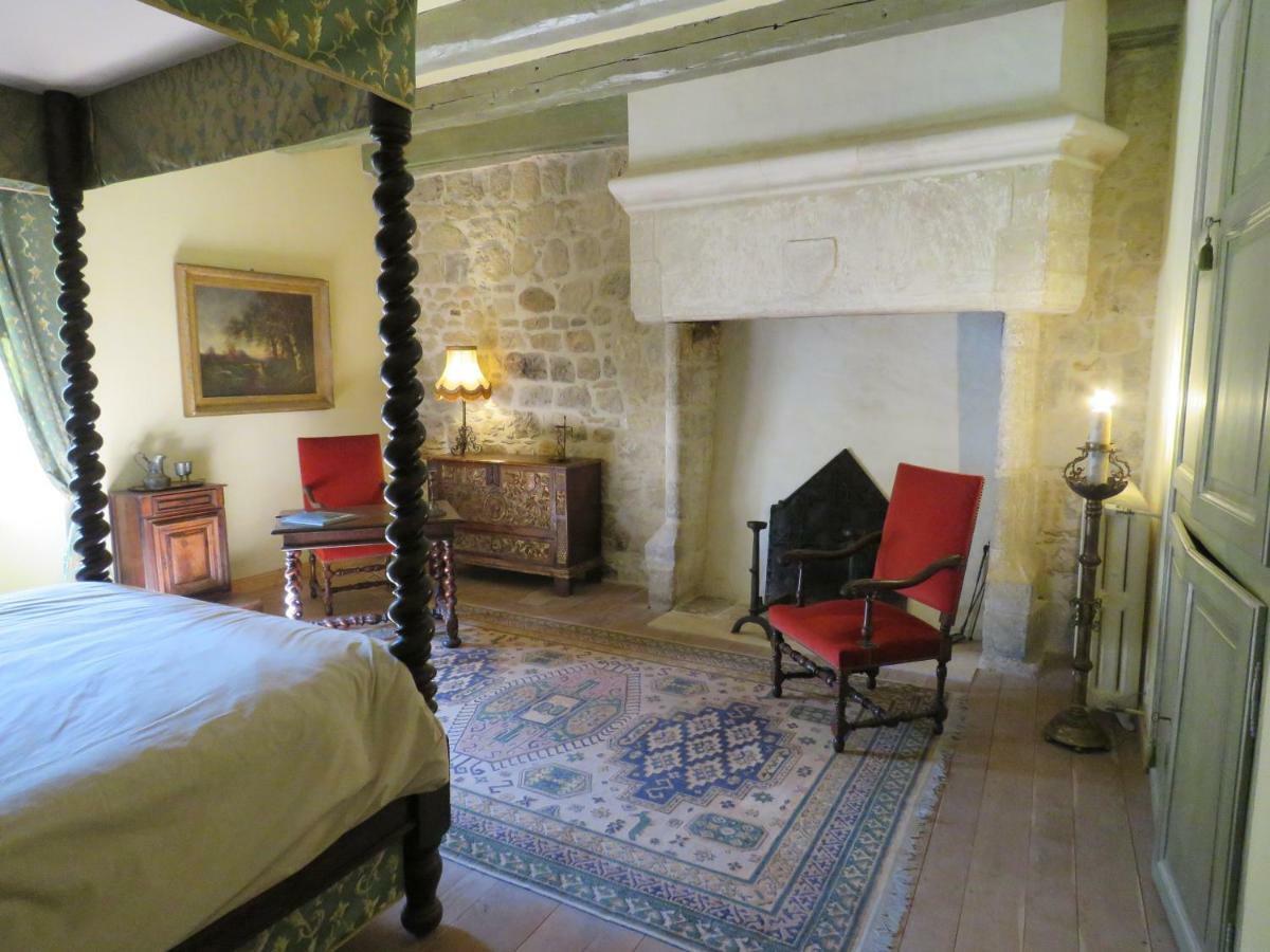 Chateau De Gaubert Bed & Breakfast Terrasson Екстериор снимка