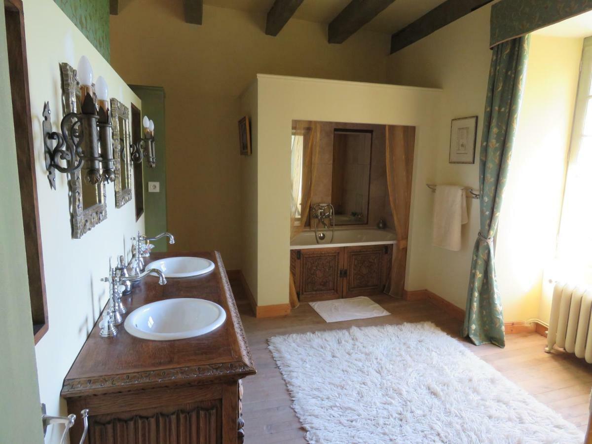Chateau De Gaubert Bed & Breakfast Terrasson Екстериор снимка