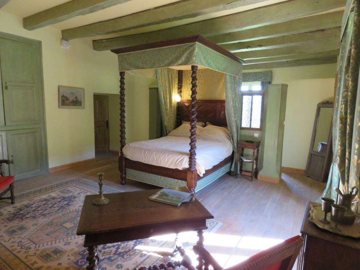 Chateau De Gaubert Bed & Breakfast Terrasson Екстериор снимка